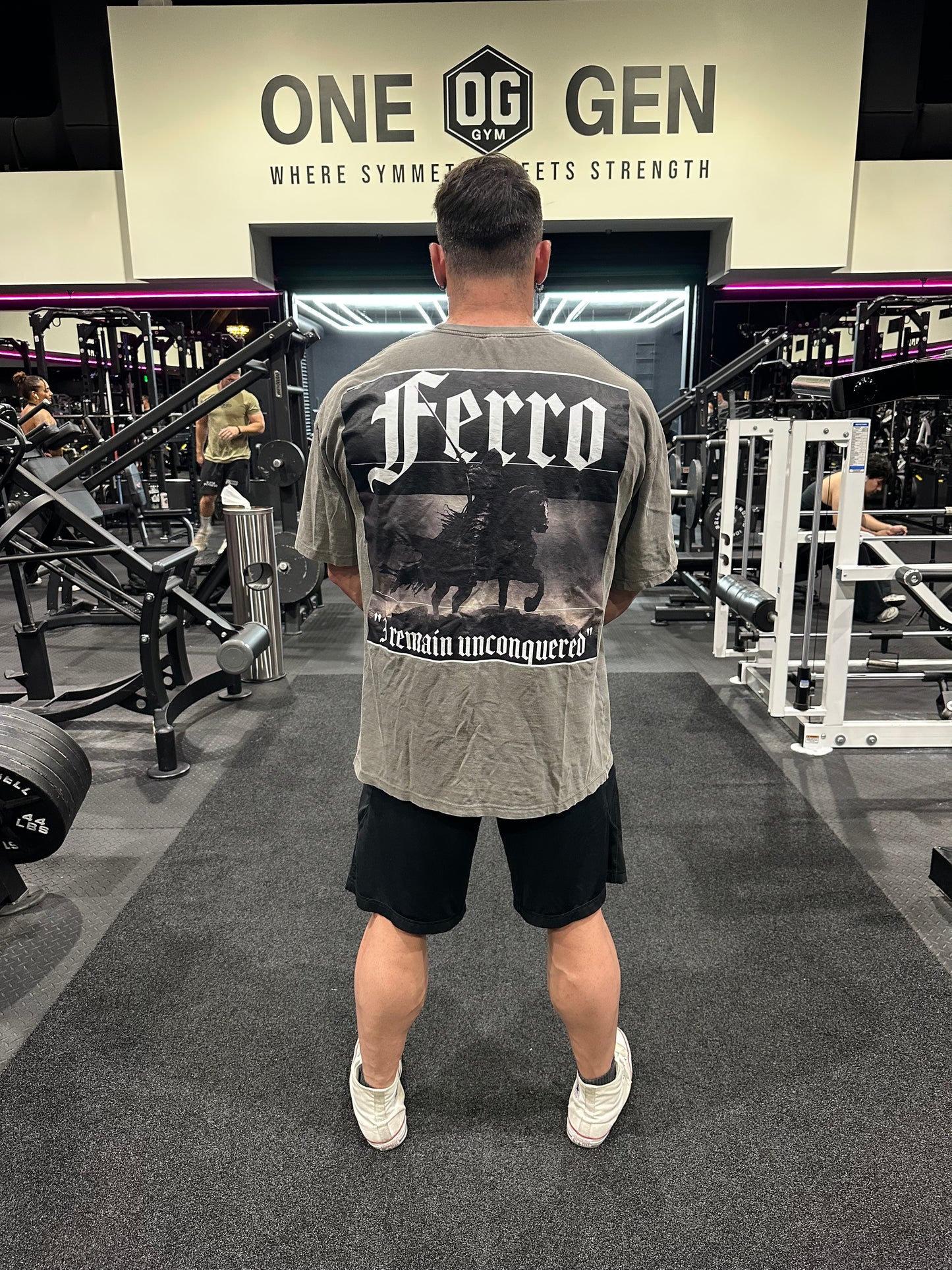 Unconquered oversized shirt